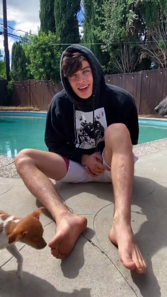 Hayes Grier Youtuber Tiktok Feet Shirtless Boxers Bulge 3910